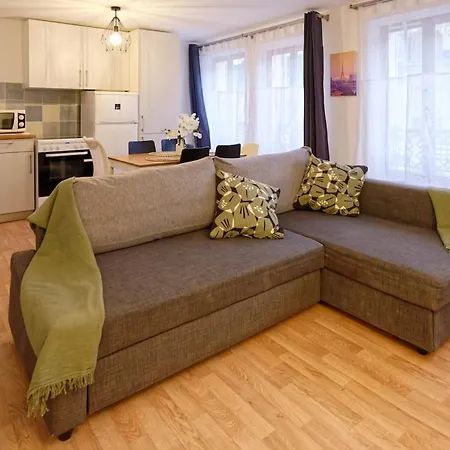 New Au Coeur De Paryż